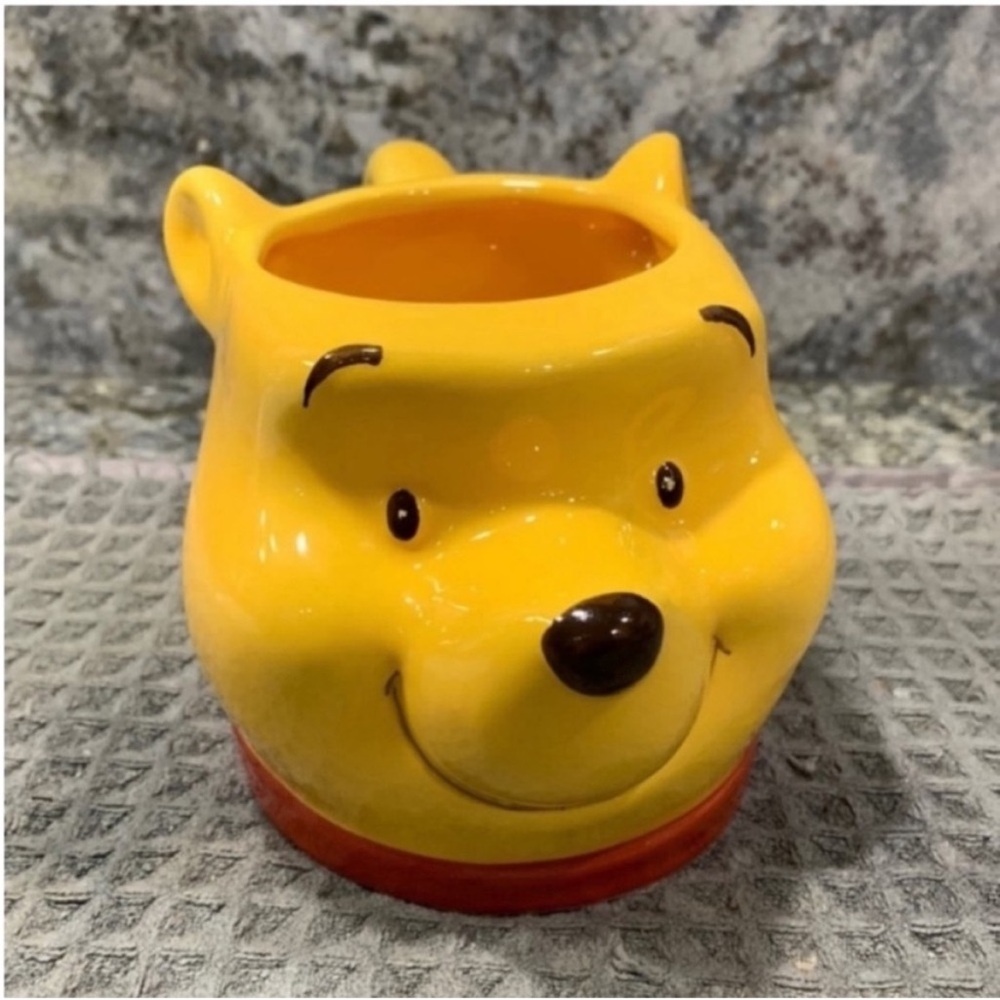 NWT Disney Winnie the Pooh 3D Ceramic Mug Yellow Character Cup